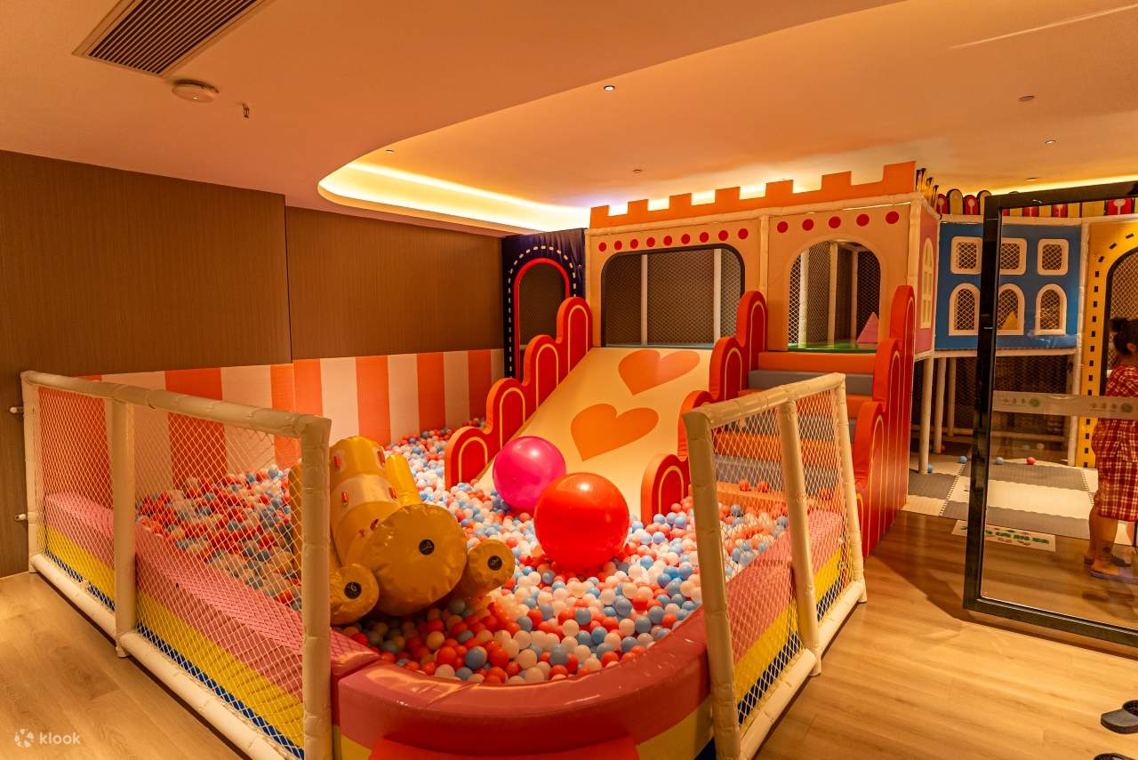 ตงกวน Tihao Club · บ่อน้ำพุร้อน, อาหาร | ฉางผิง